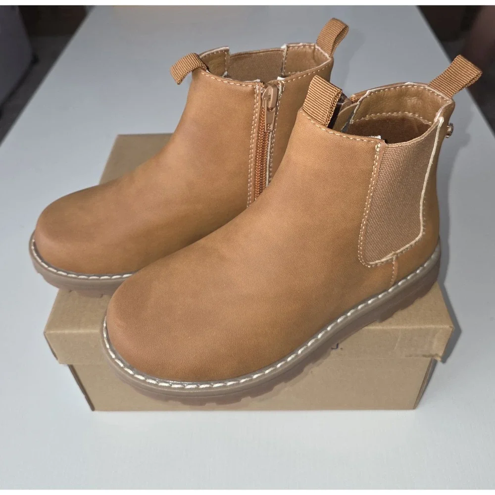 Lucky Brand Kids Basel Chelsea Ankle Boots Tan Brown Side Zip Lug Sole Size 2